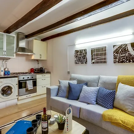 Sweett - Sants Apartmán